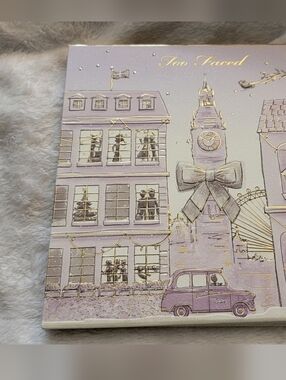 Limited Edition Too Faced Christmas In London Palette